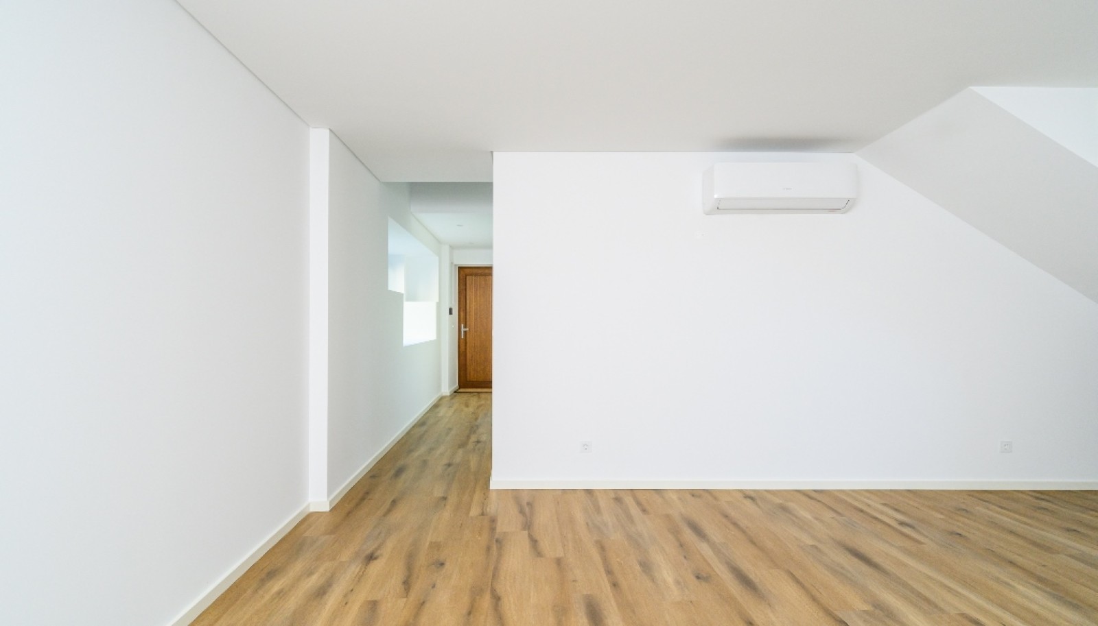 Apartamento T1 duplex novo para arrendar, na Foz do Douro, Porto_309079