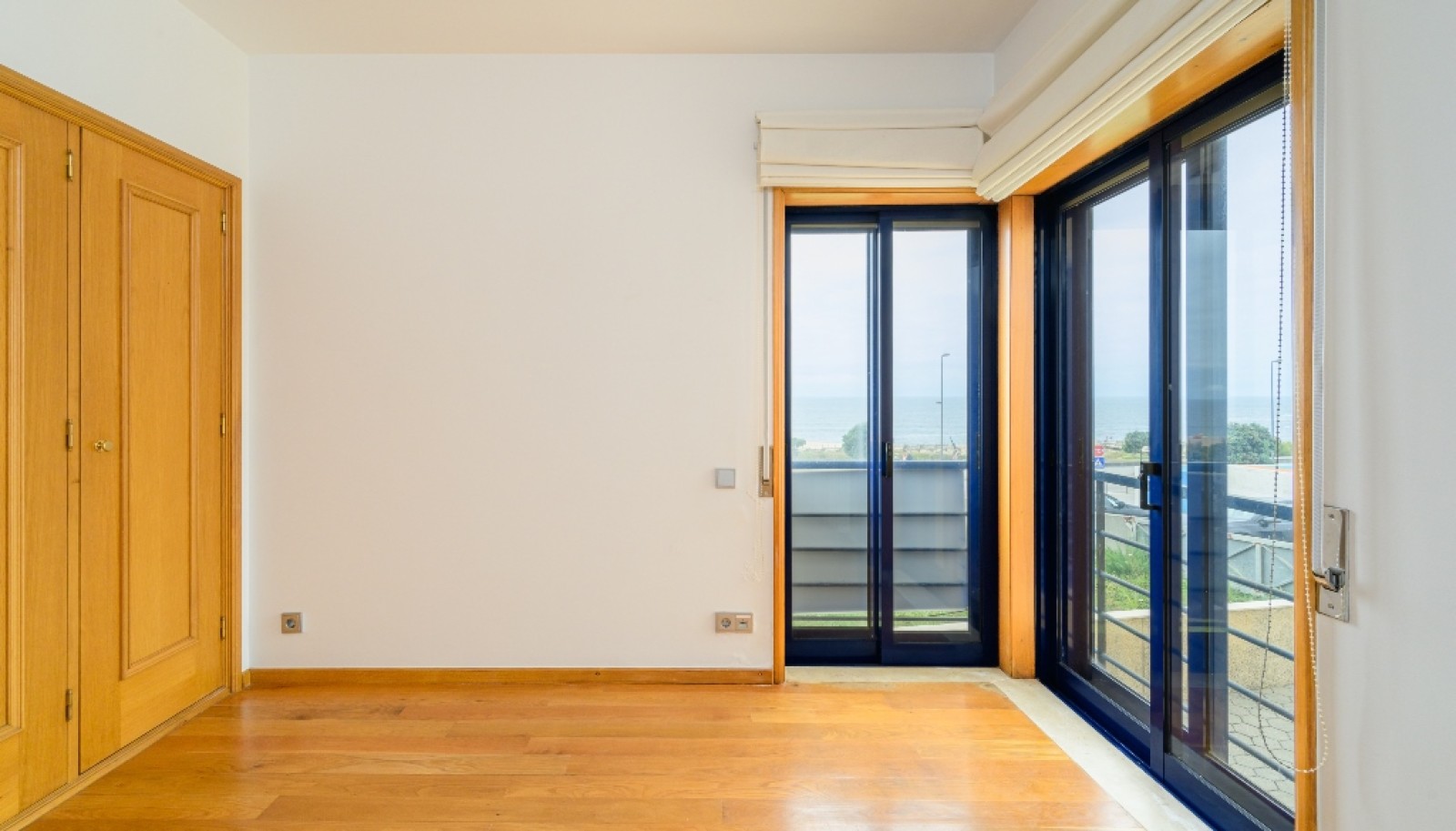 Three bedroom apartment with sea views, to rent in Canidelo, Portugal_310756
