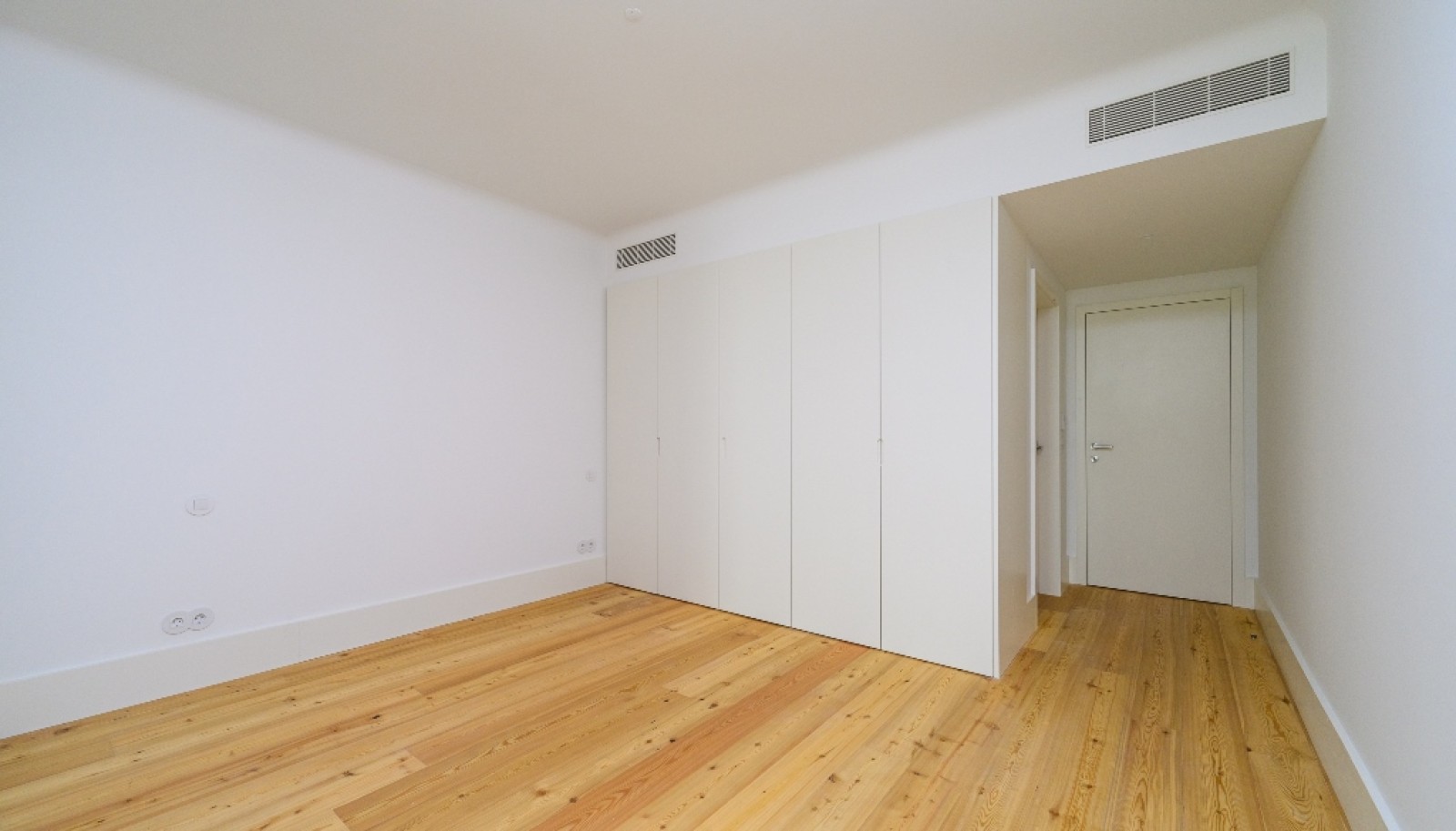 Neue 2-Zimmer-Wohnung zur Miete im Zentrum von Porto, Portugal_312021