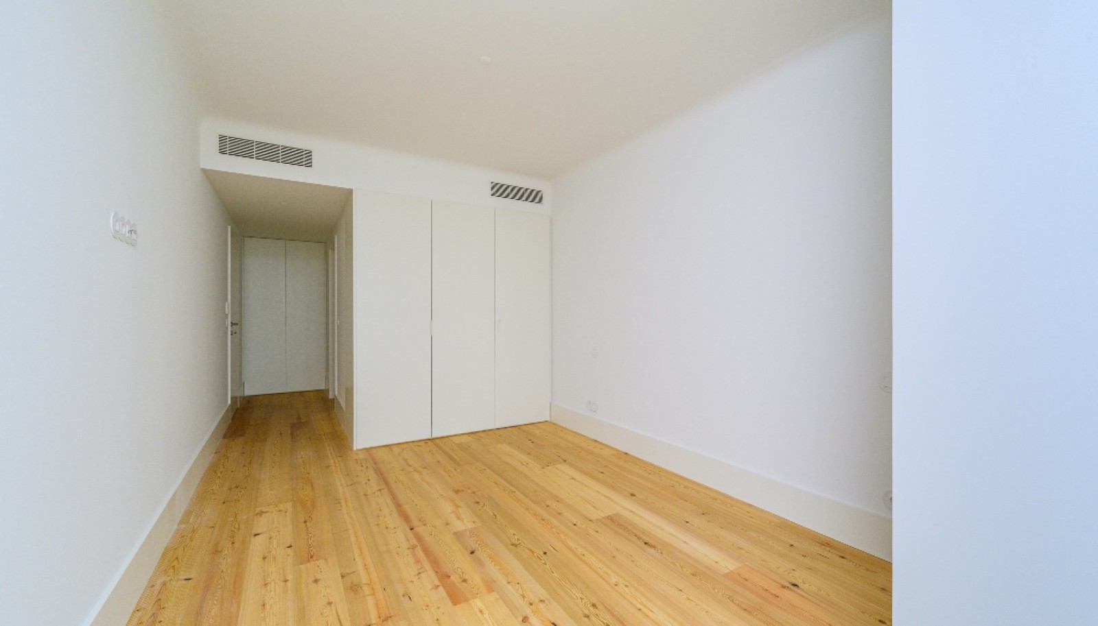 Neue 2-Zimmer-Wohnung zur Miete im Zentrum von Porto, Portugal_312027