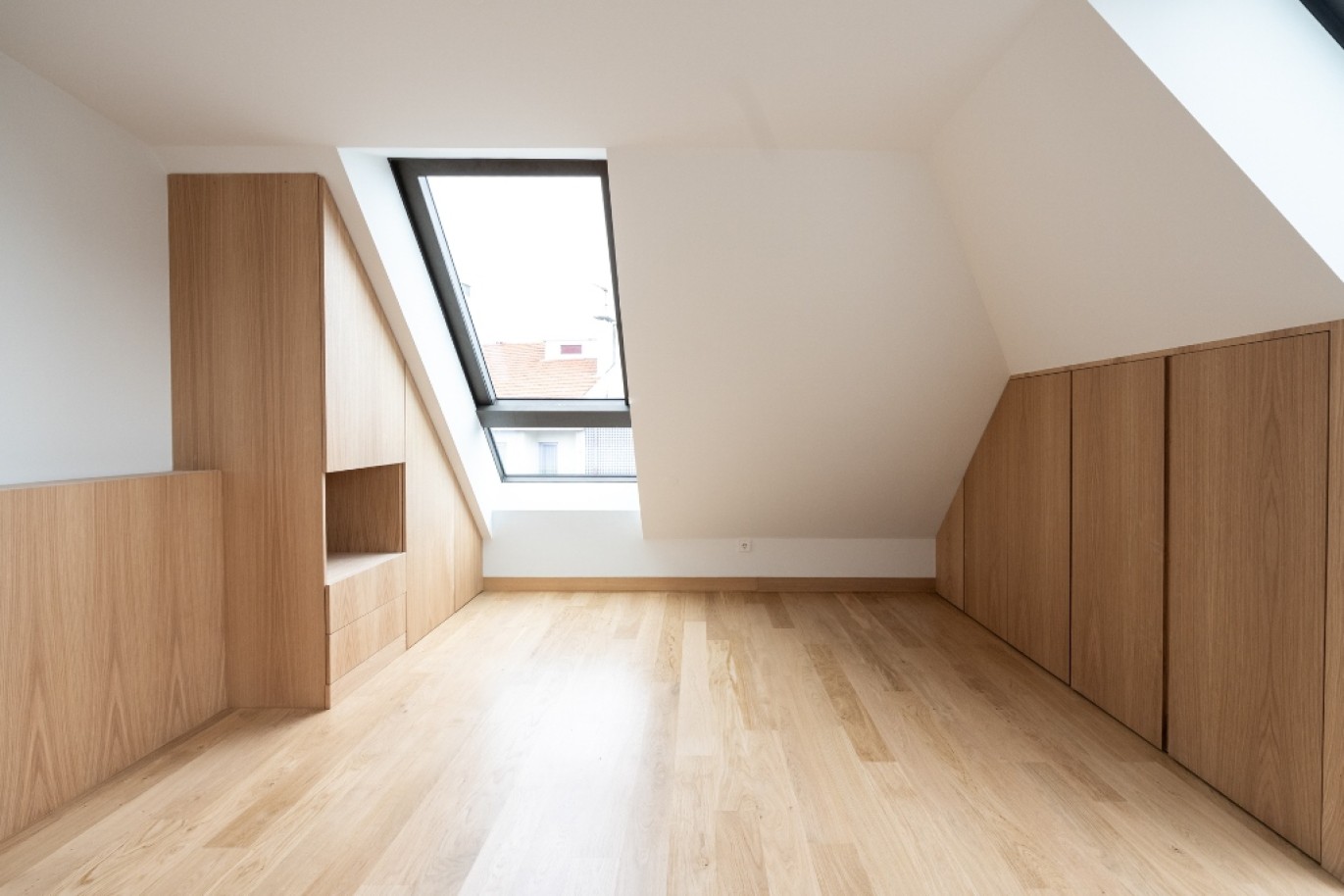 Apartamento T3 Duplex com varanda, à venda, centro do Porto, Portugal_314086