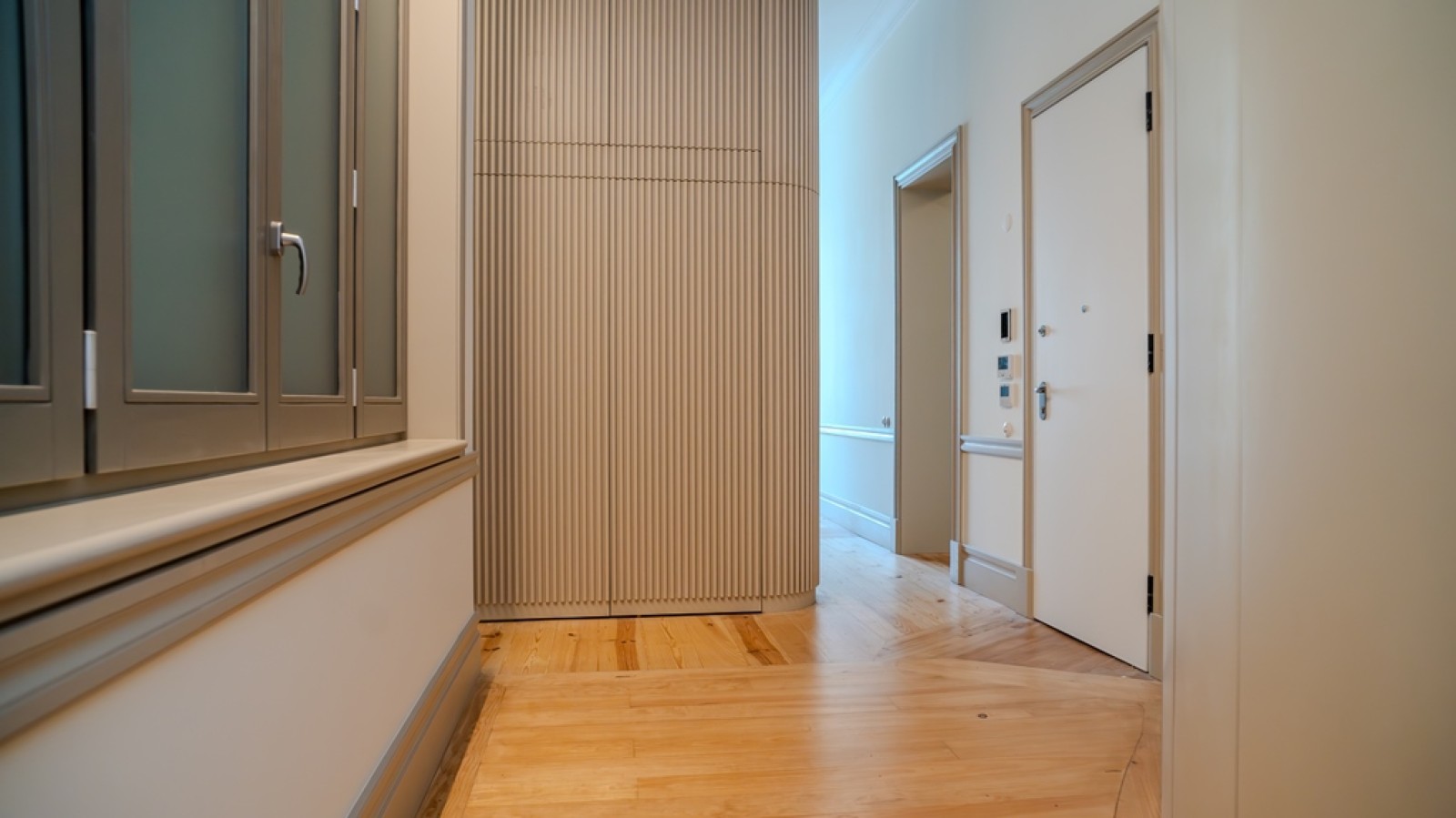 Two-bedroom apartment for sale in downtown Porto, Portugal_314121