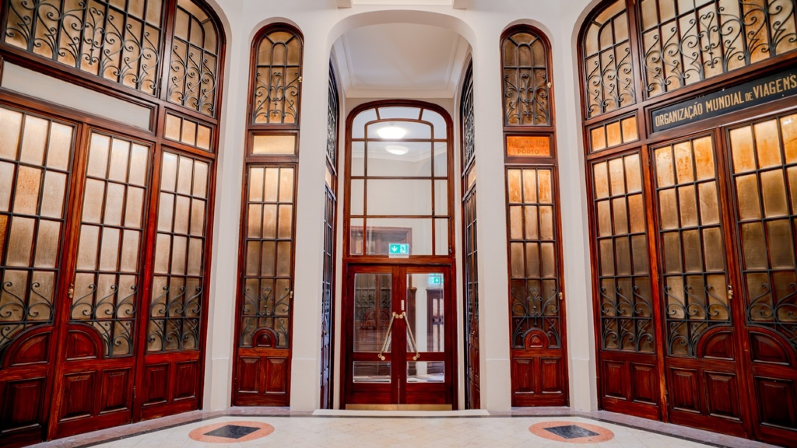 Two-bedroom apartment for sale in downtown Porto, Portugal_314149