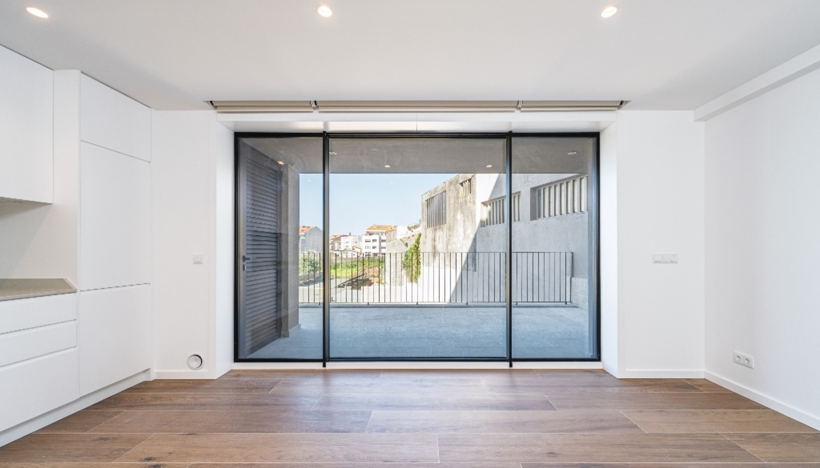 Piso nuevo de 1 dormitorio con balcón, en venta, Oporto, Portugal_315551