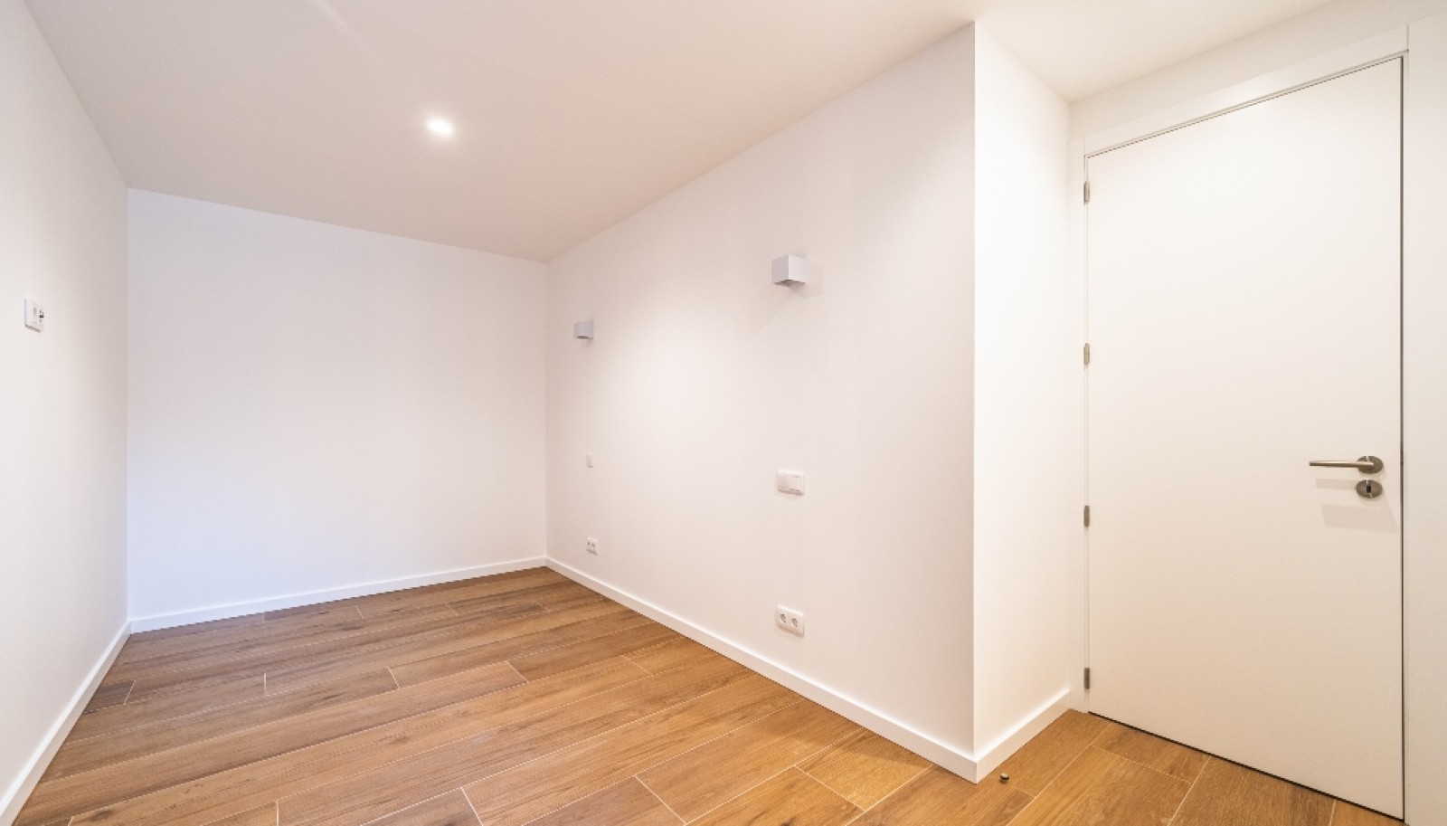 Piso nuevo de 1 dormitorio con balcón, en venta, Oporto, Portugal_315561