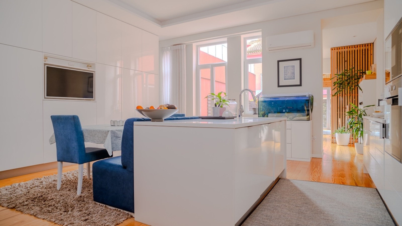 Four bedroom villa with garden for sale in  center of Porto, Portugal_315615