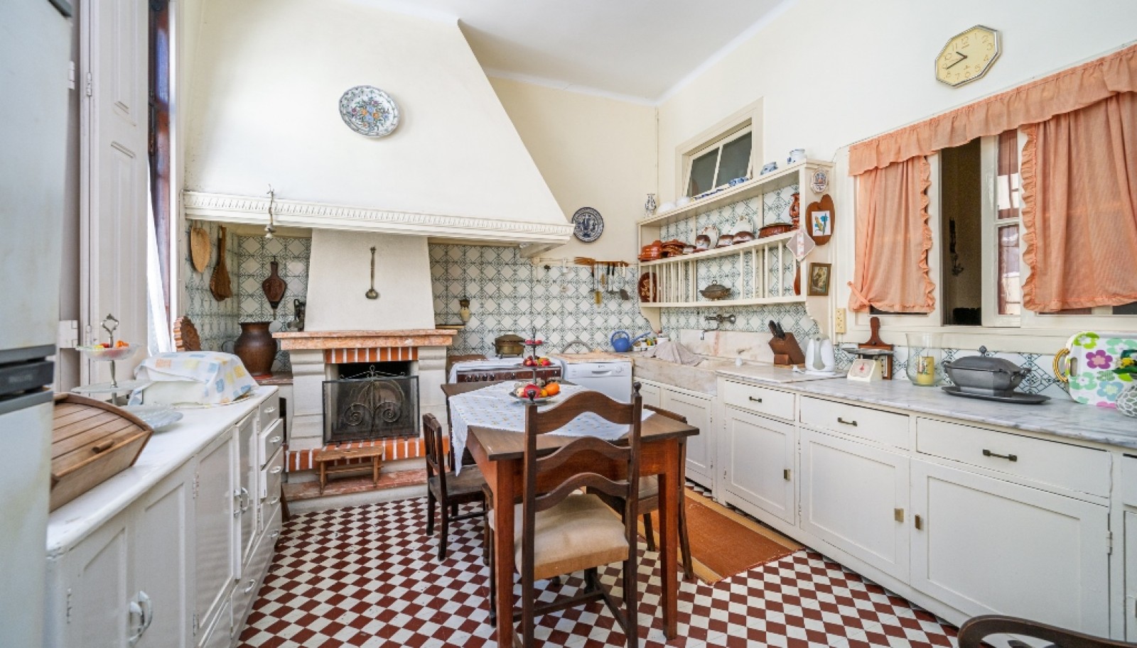 Edificio en el centro de Espinho en venta, Portugal_316537