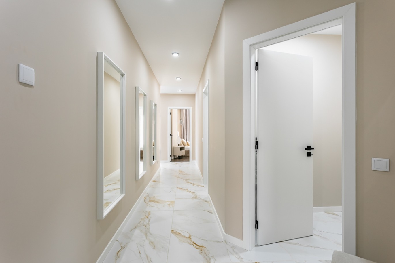 Apartamento T2 moderno para venda em Armação de Pera, Algarve_320050