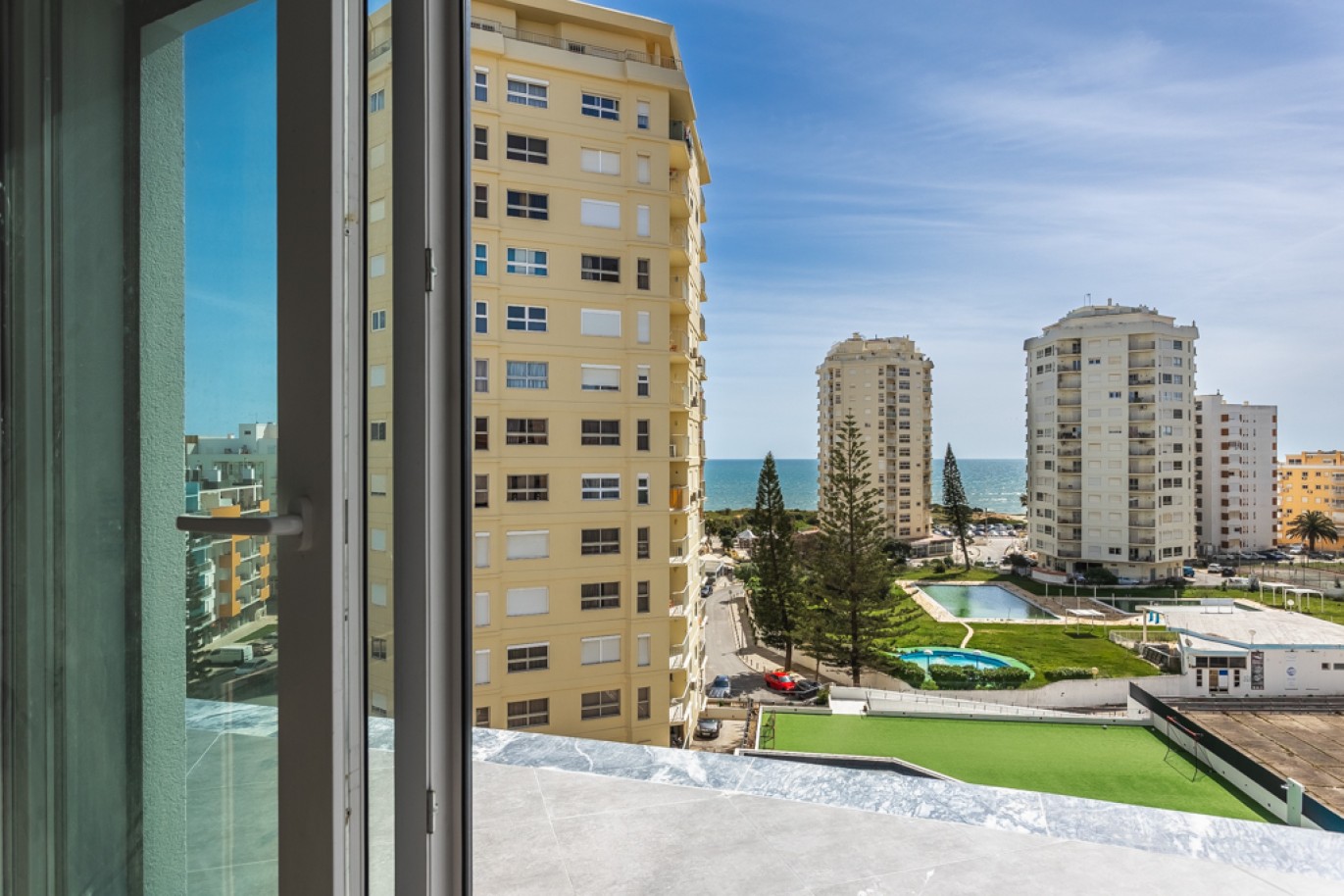 Apartamento T2 moderno para venda em Armação de Pera, Algarve_320070