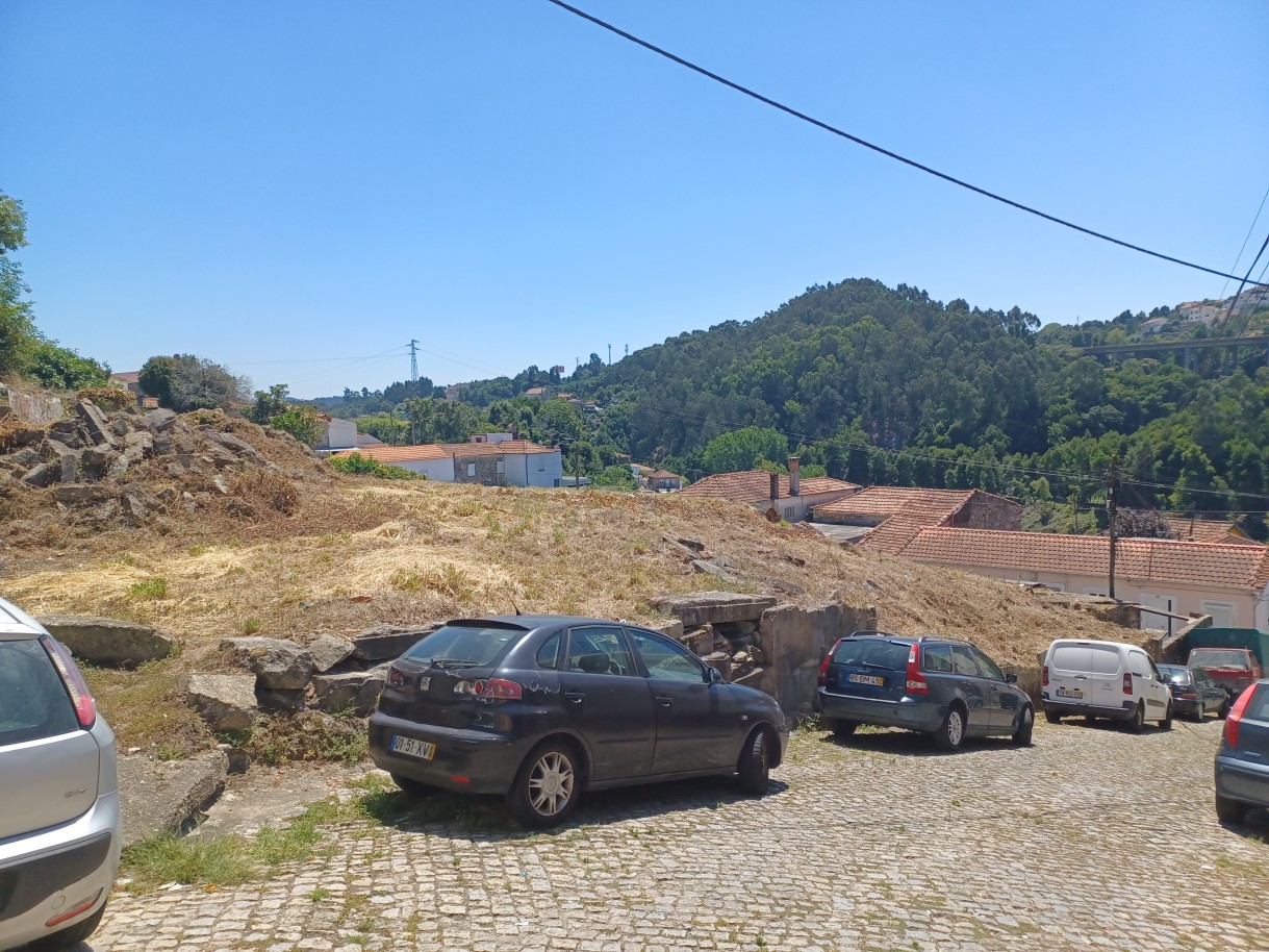 Plot of land with approved project, with garden and pool, Vila Nova de Gaia, Portugal_320609