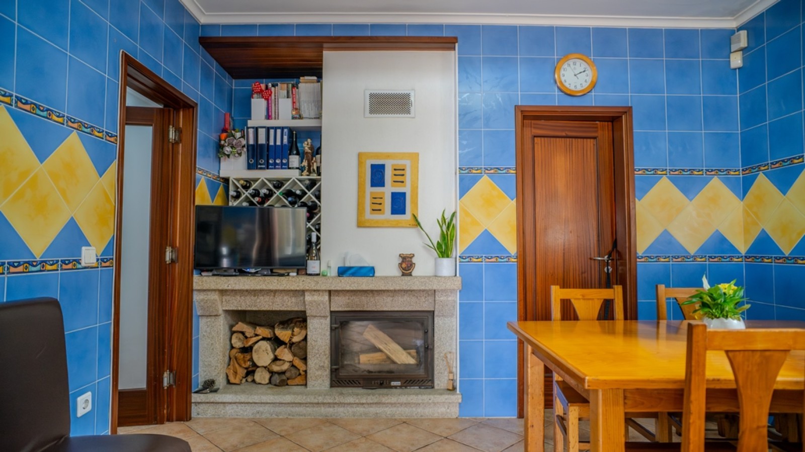 Vier Schlafzimmer Villa mit Pool zu verkaufen in Esmoriz, Portugal_321930