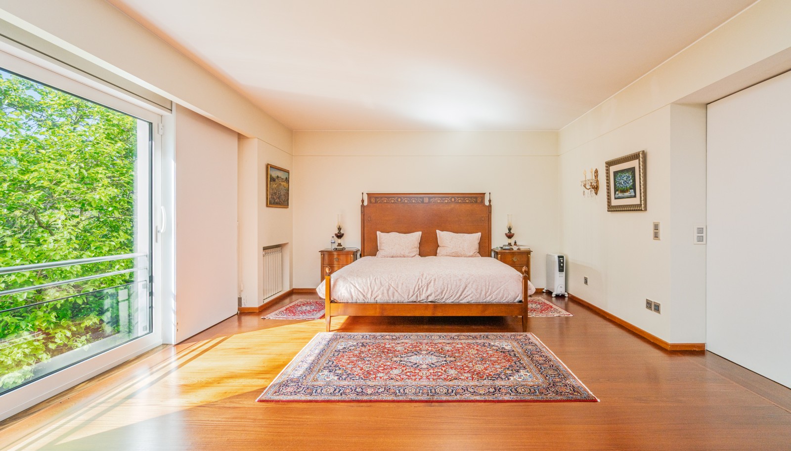 Six-bedroom villa with garden for sale in Campo Alegre, Porto, Portugal_322191