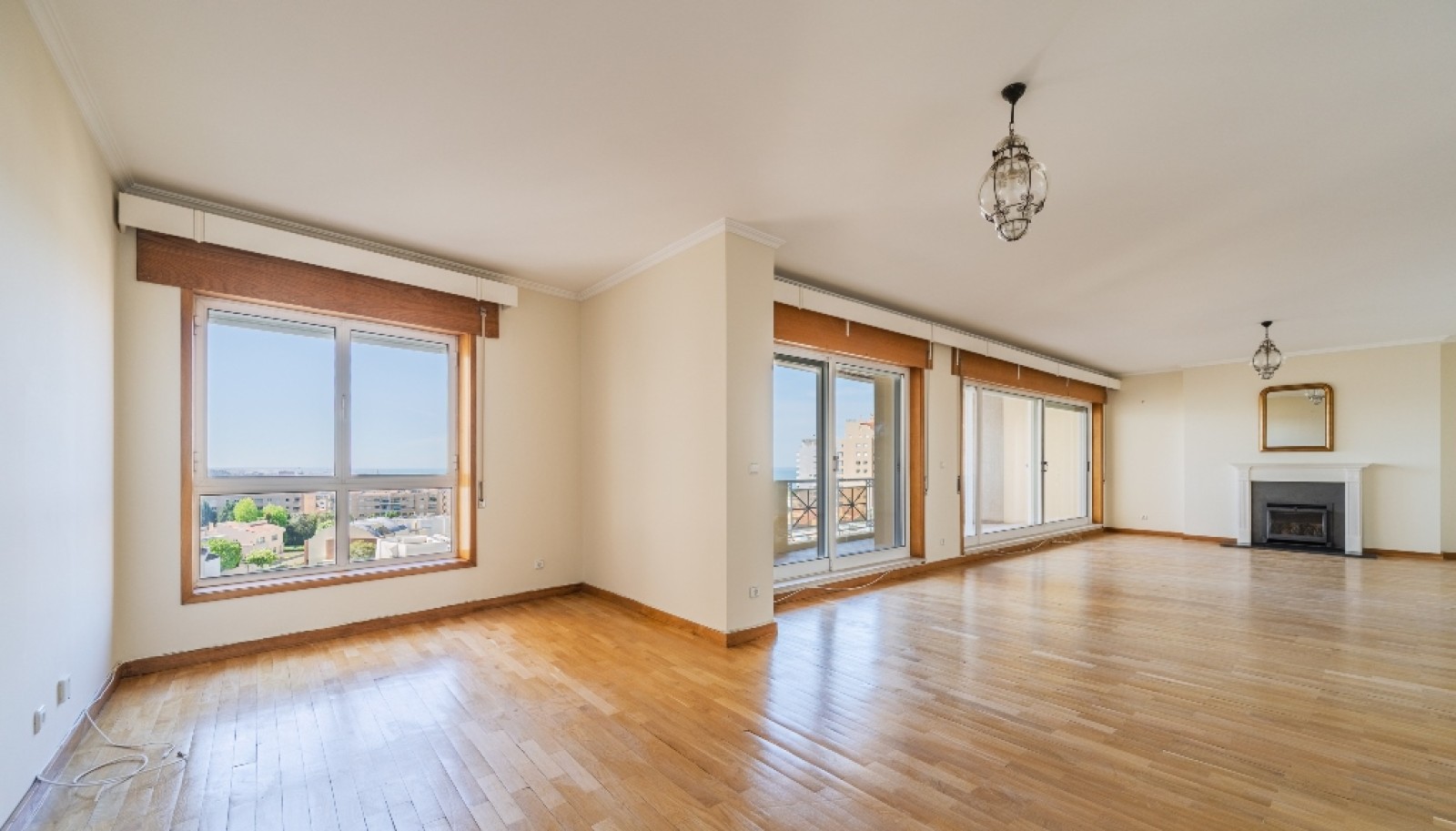 Four+one bedroom apartment with sea views for rent in Porto, Portugal_322292