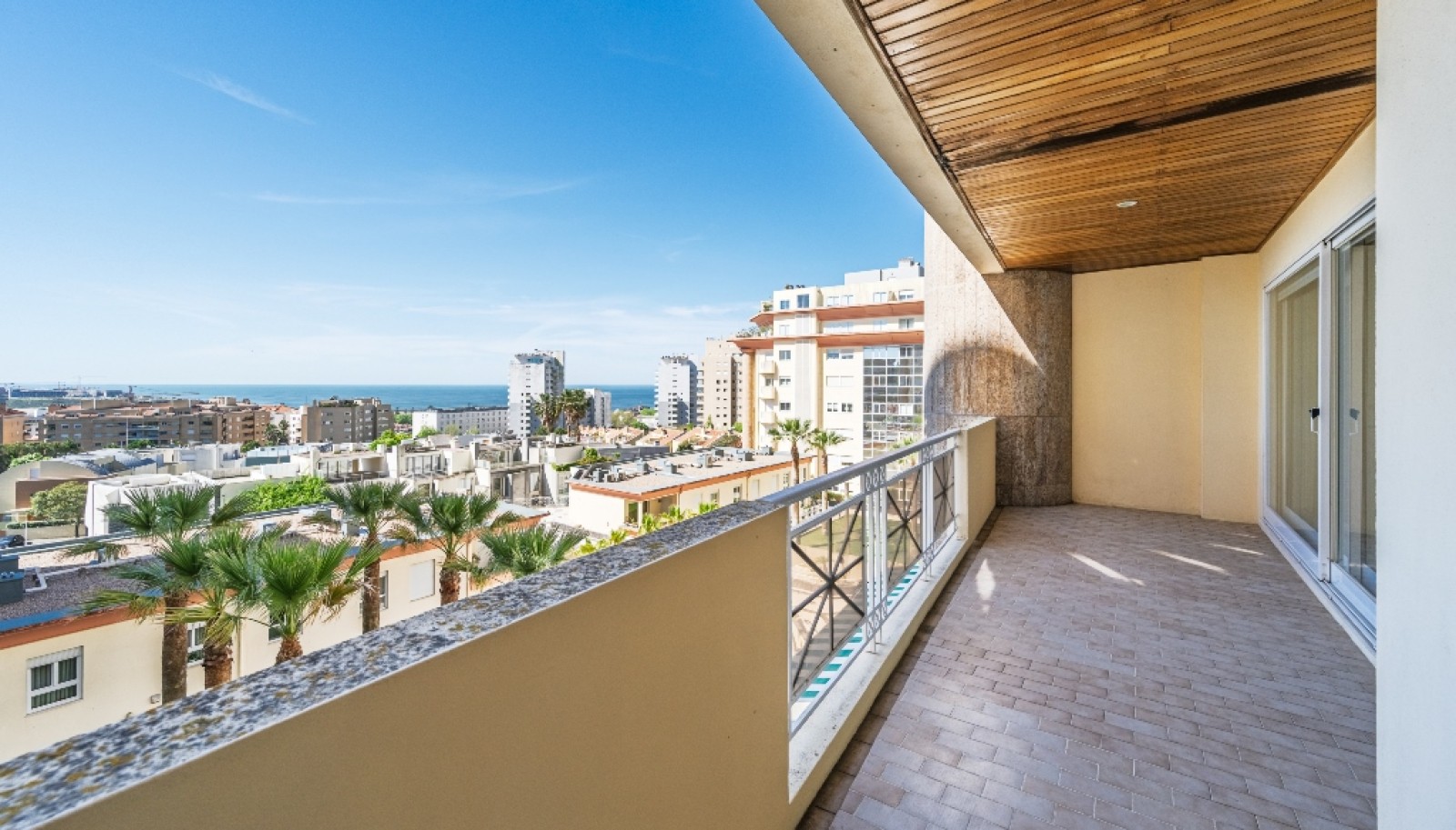 Four+one bedroom apartment with sea views for rent in Porto, Portugal_322293