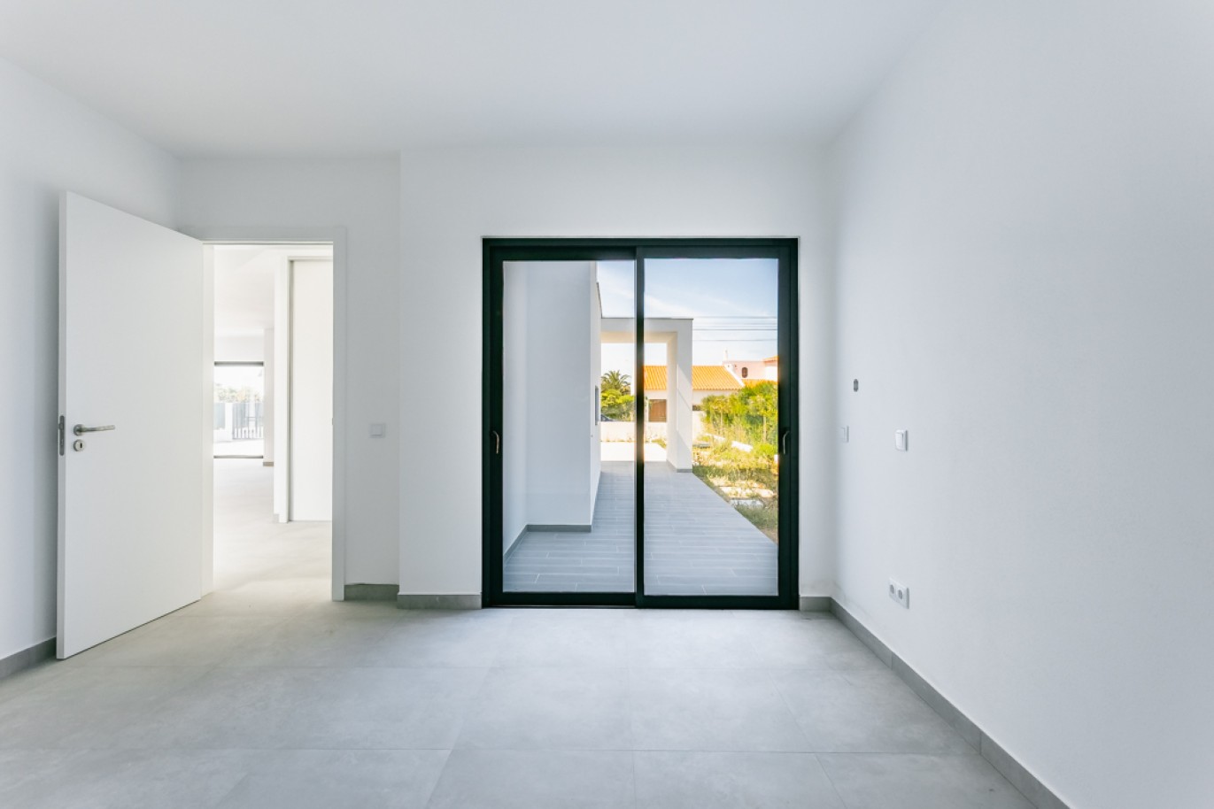 Modern 3-bedroom Villa with pool for sale Aljezur, Algarve, Portugal_323276