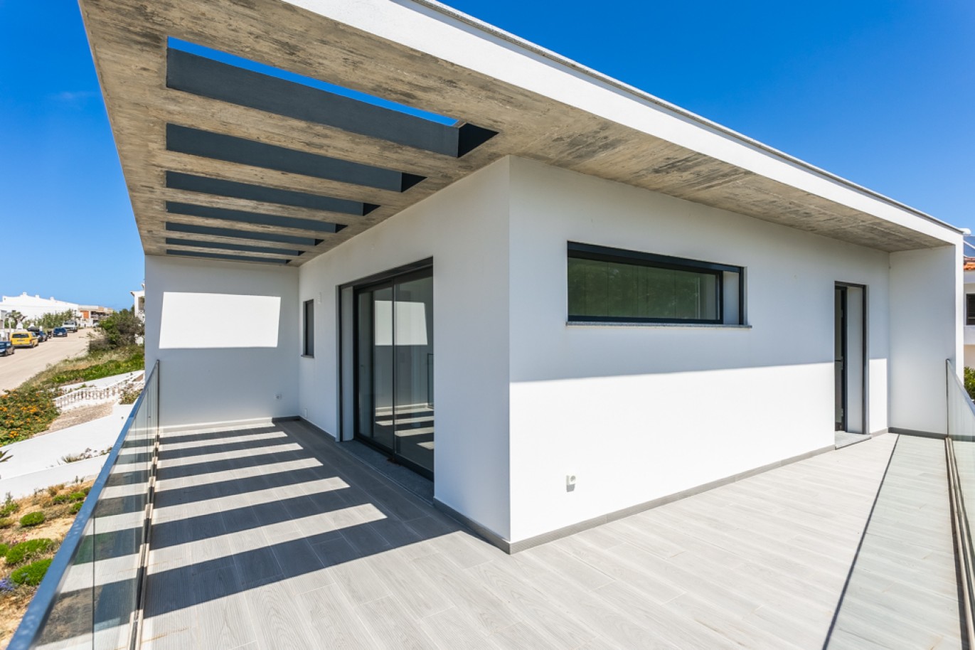 Moderna Moradia com piscina para venda em Aljezur, Algarve, Portugal_323407
