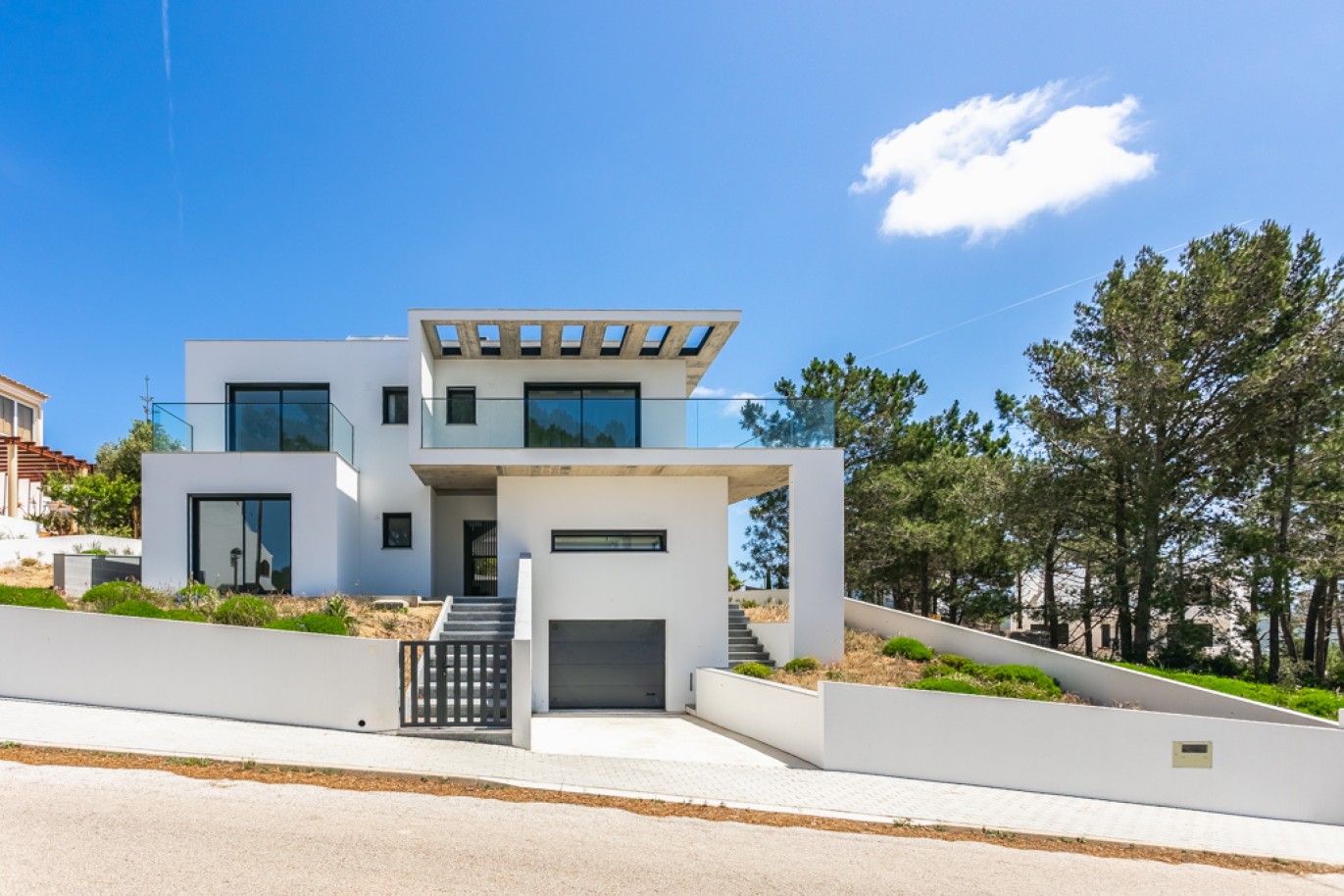 Moderna Moradia com piscina para venda em Aljezur, Algarve, Portugal_323408