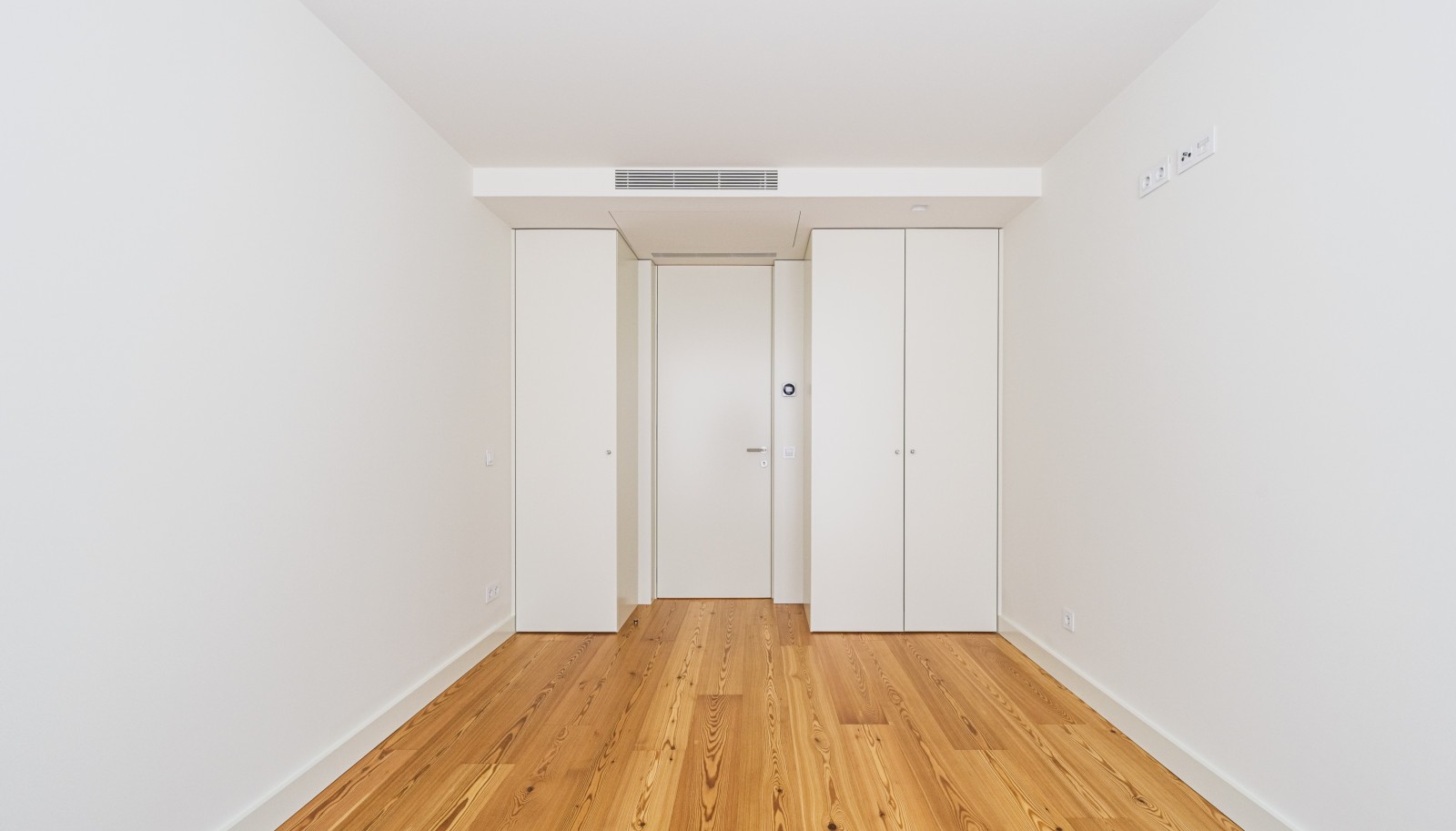 Piso nuevo de 2 dormitorios con jardín en venta en Matosinhos, Portugal_324243