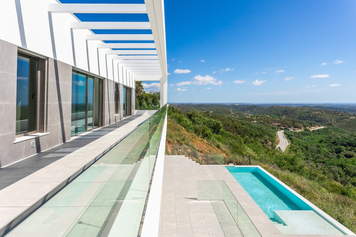 Three-Bedroom Villa with pool for sale in Monchique, Algarve, Portugal_324739