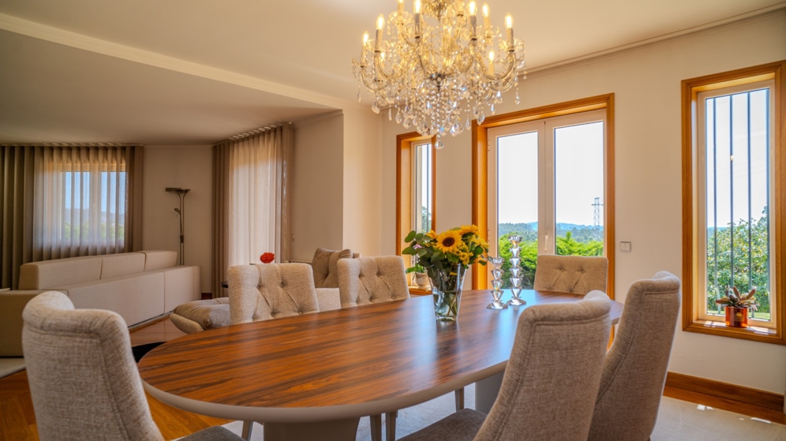 Four bedroom villa with pool for sale in Santa Maria da Feira, Portugal_324787