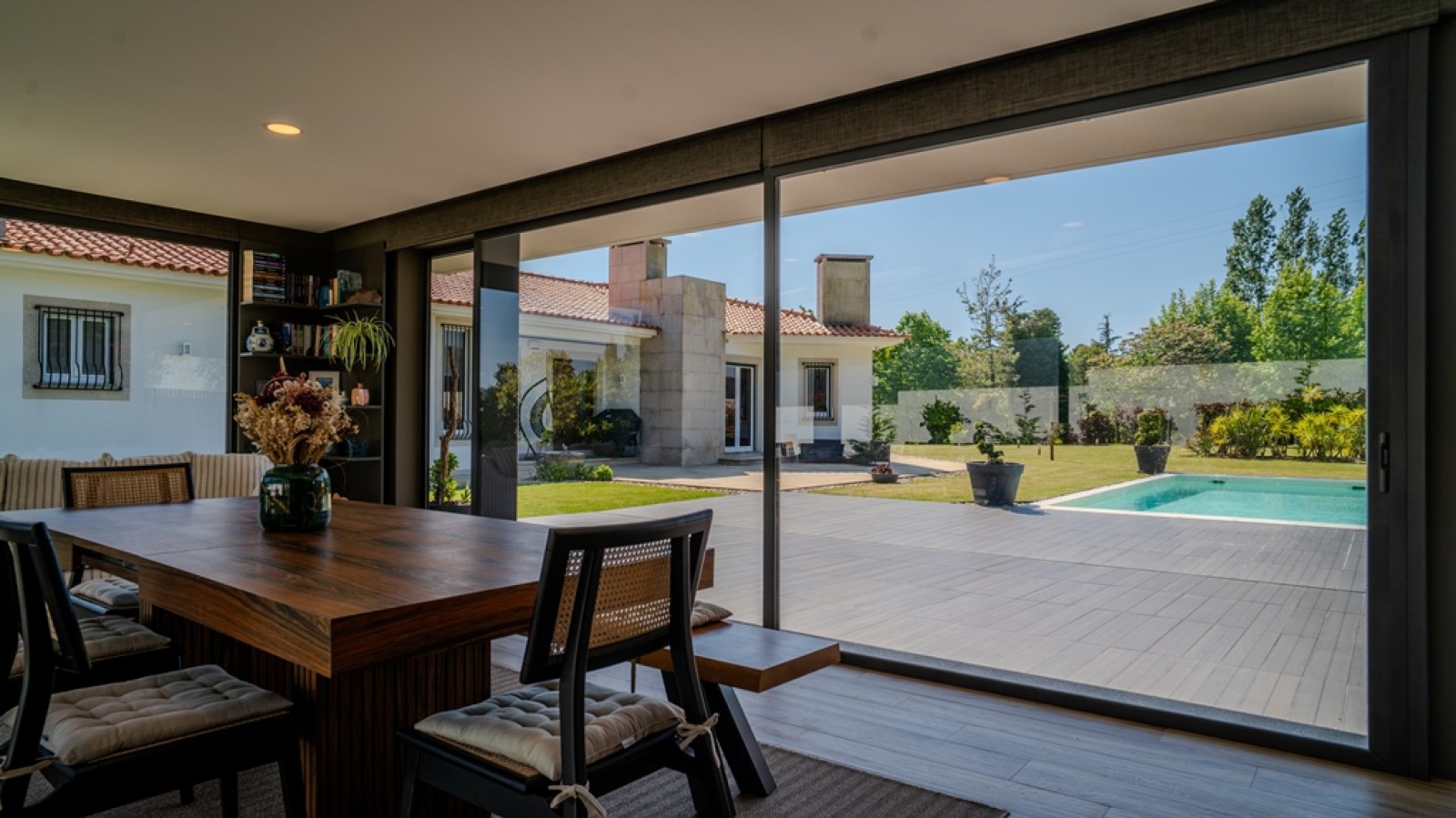 Four bedroom villa with pool for sale in Santa Maria da Feira, Portugal_324816