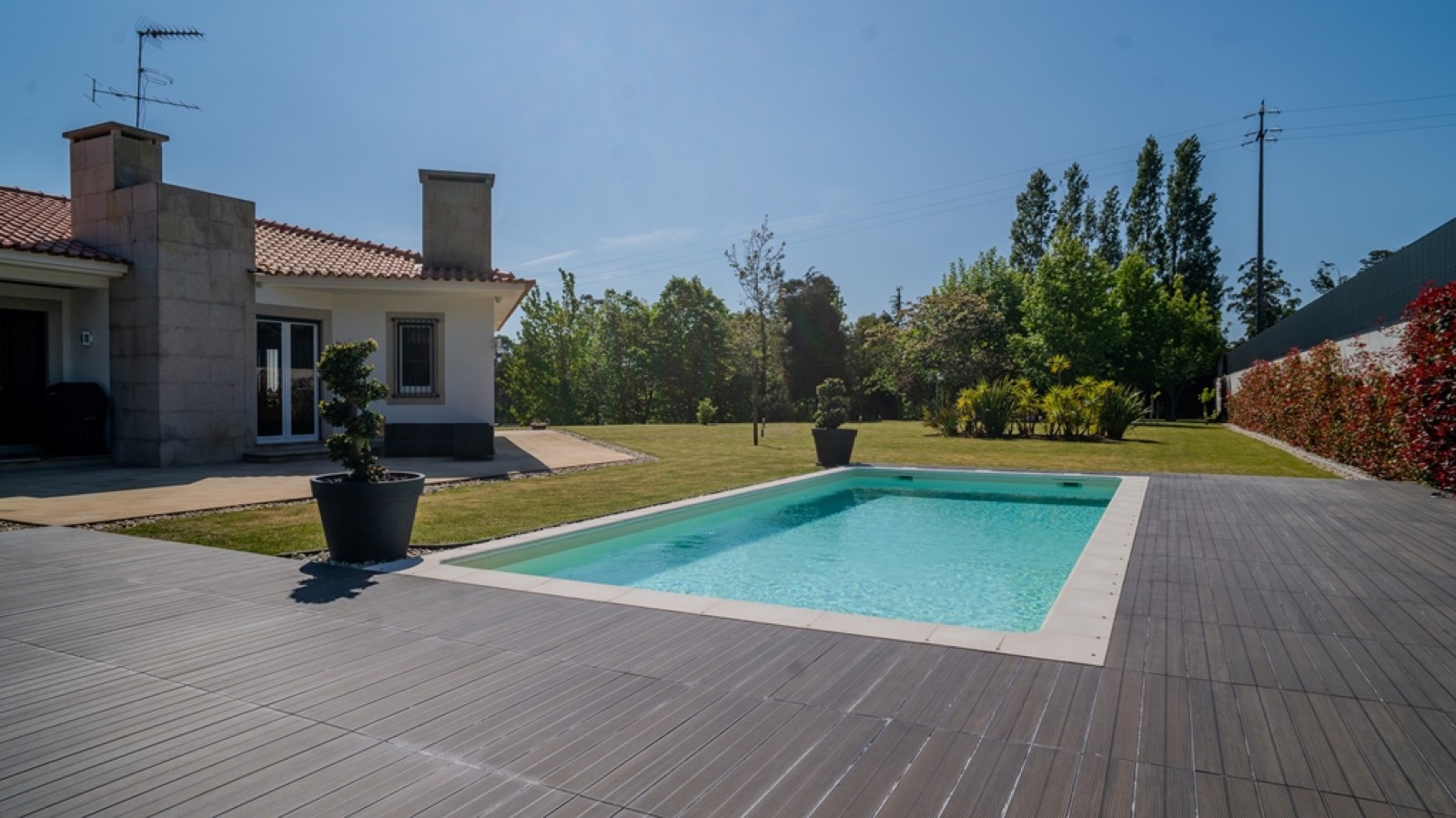 Four bedroom villa with pool for sale in Santa Maria da Feira, Portugal_324817