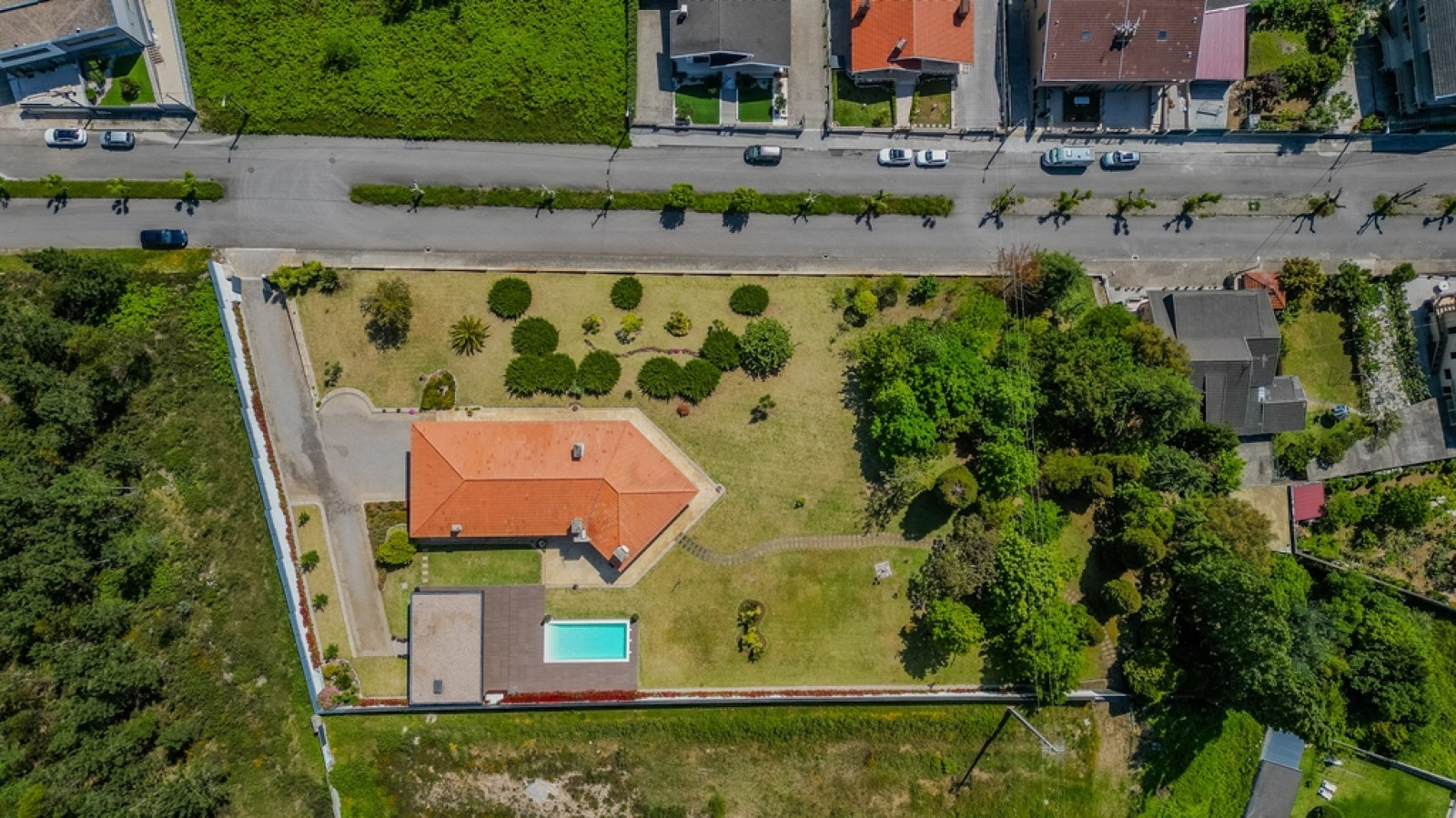 Four bedroom villa with pool for sale in Santa Maria da Feira, Portugal_324833