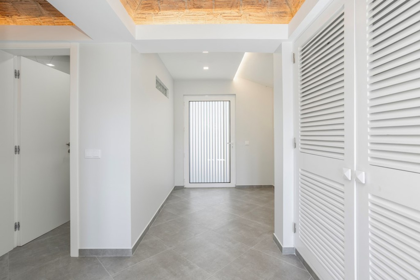 3-bedroom villa in condominium, for sale, Vilamoura, Algarve, Portugal_324890