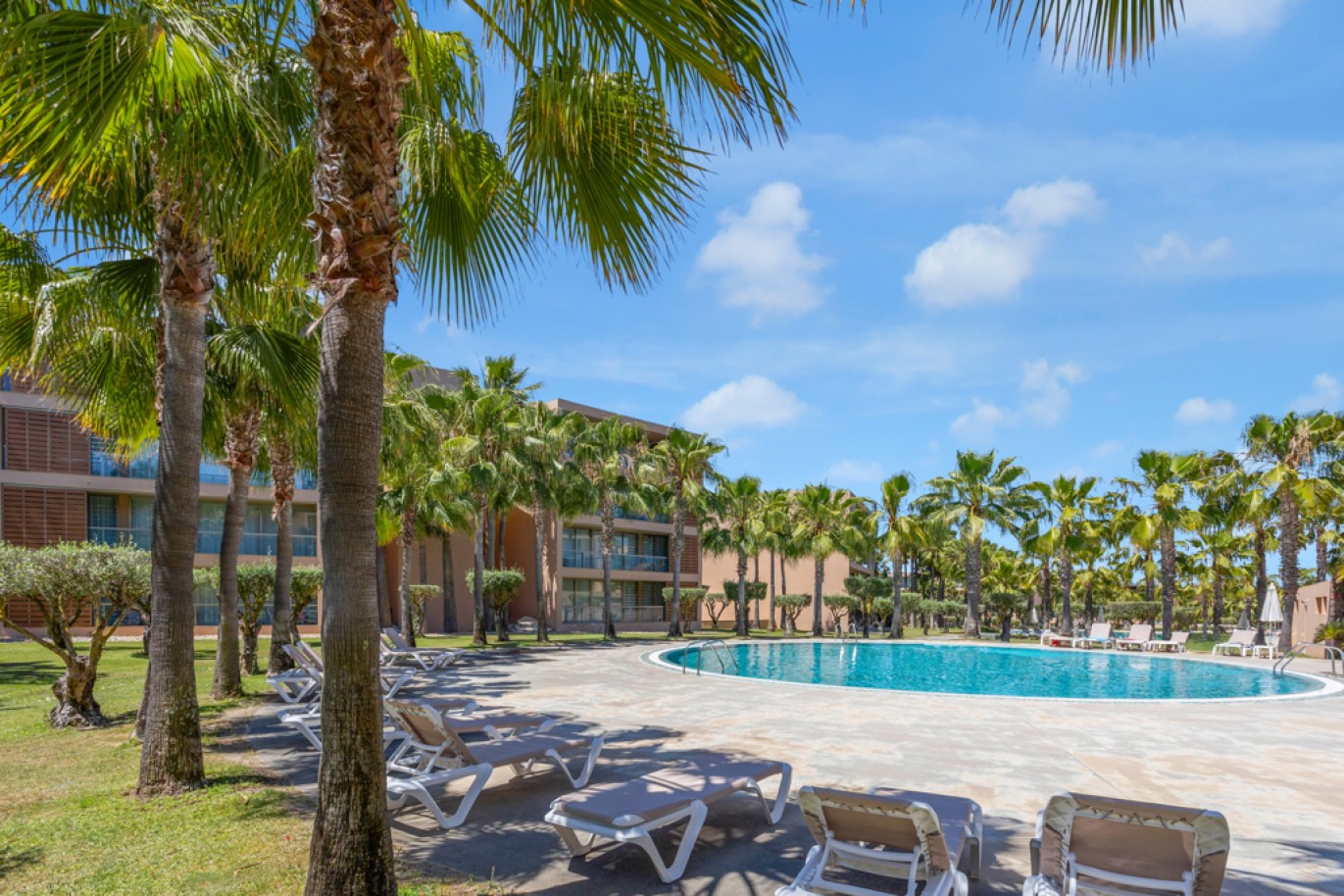 2-bedroom flat, in private condominium, in Salgados, Algarve, Portugal_324930