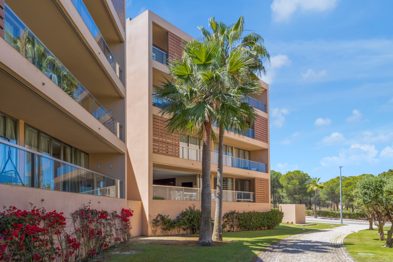 2-bedroom flat, in private condominium, in Salgados, Algarve, Portugal_324931
