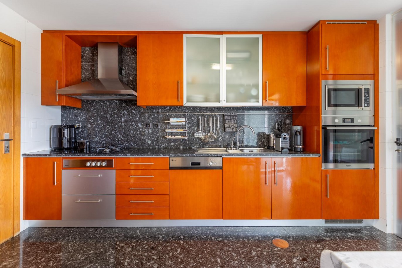 Apartamento de 4+1 quartos com varanda à venda na Maia, Portugal_325021