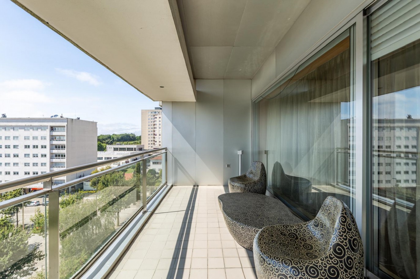 Apartamento de 4+1 quartos com varanda à venda na Maia, Portugal_325024