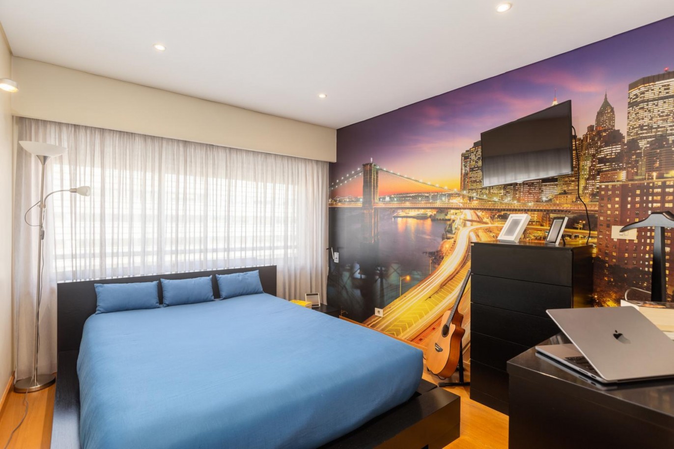 Apartamento de 4+1 quartos com varanda à venda na Maia, Portugal_325043