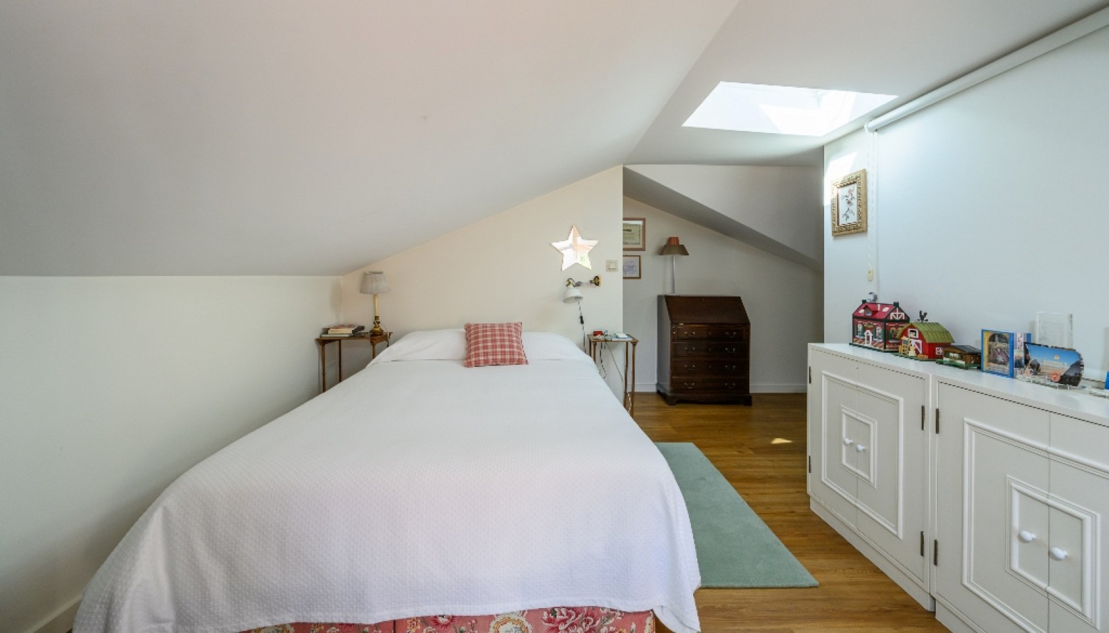 Elegant 5+2 bedroom villa next to Serralves, for sale, in Porto, Portugal_325158