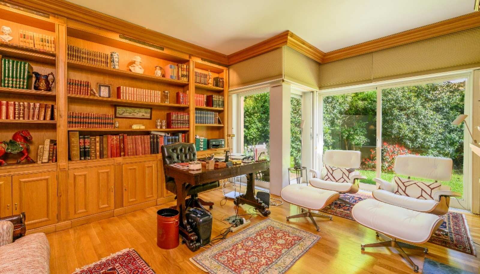 Elegant 5+2 bedroom villa next to Serralves, for sale, in Porto, Portugal_325189