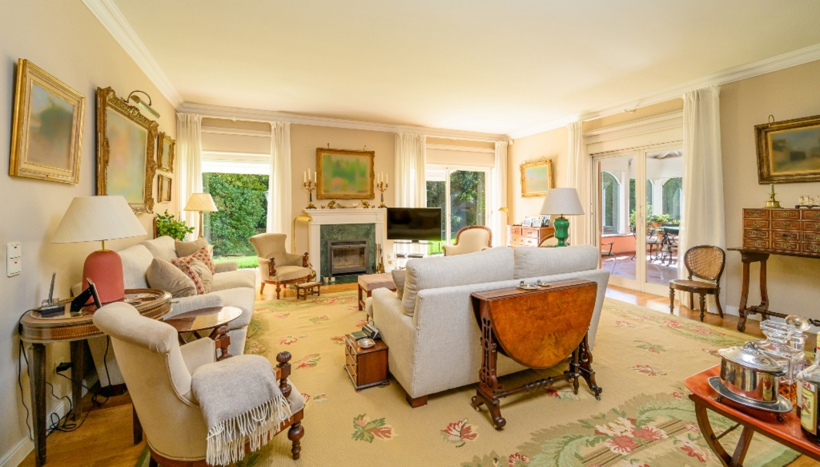 Elegant 5+2 bedroom villa next to Serralves, for sale, in Porto, Portugal_325195