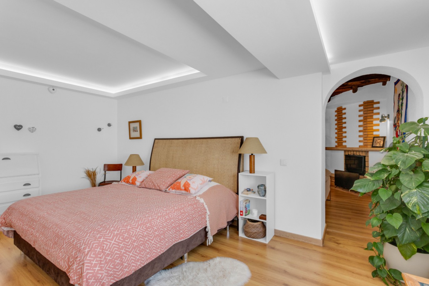 3-bedroom Villa with pool for sale in Carvoeiro, Algarve, Portugal_325228