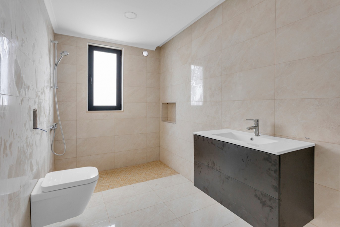 Modern 3-bedroom Villa with pool for sale in Lagos, Algarve, Portugal_325251