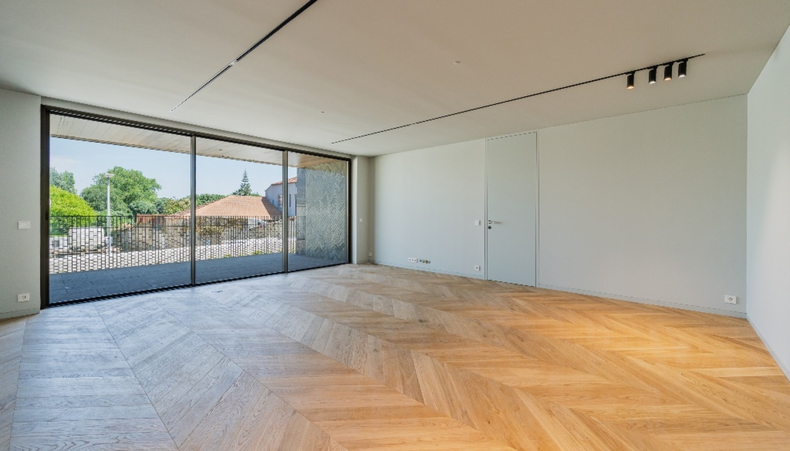 Casal de Passos: 3-bedroom flat with balcony, for sale, Porto, Portugal_325515