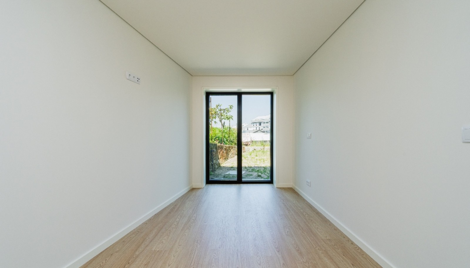 Apartamento novo com jardim, para venda, no Centro do Porto_325717