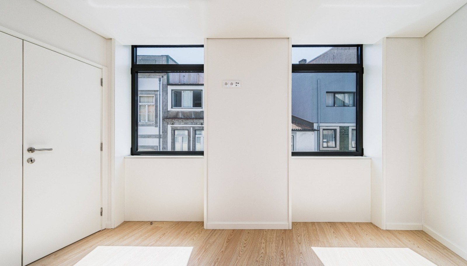 Neue Wohnung mit Balkon, zu verkaufen, im Zentrum von Porto, Portugal_325785