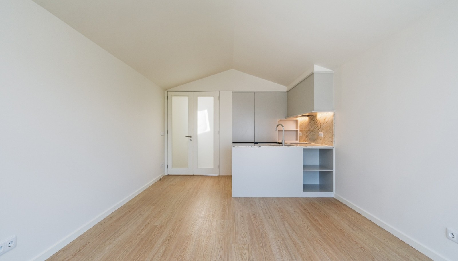 Apartamento novo com terraço, para venda, no Centro do Porto_325806