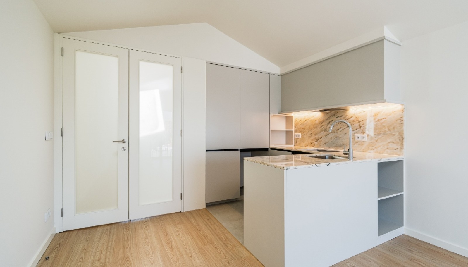 Apartamento novo com terraço, para venda, no Centro do Porto_325812