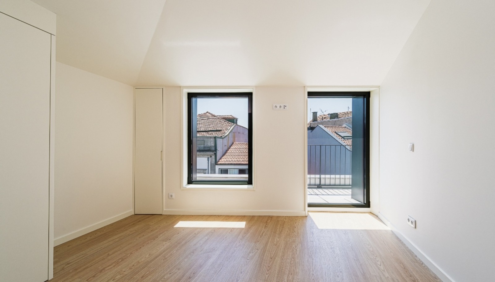 Apartamento novo com terraço, para venda, no Centro do Porto_325813