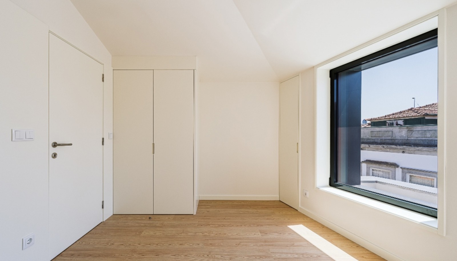 Apartamento novo com terraço, para venda, no Centro do Porto_325814