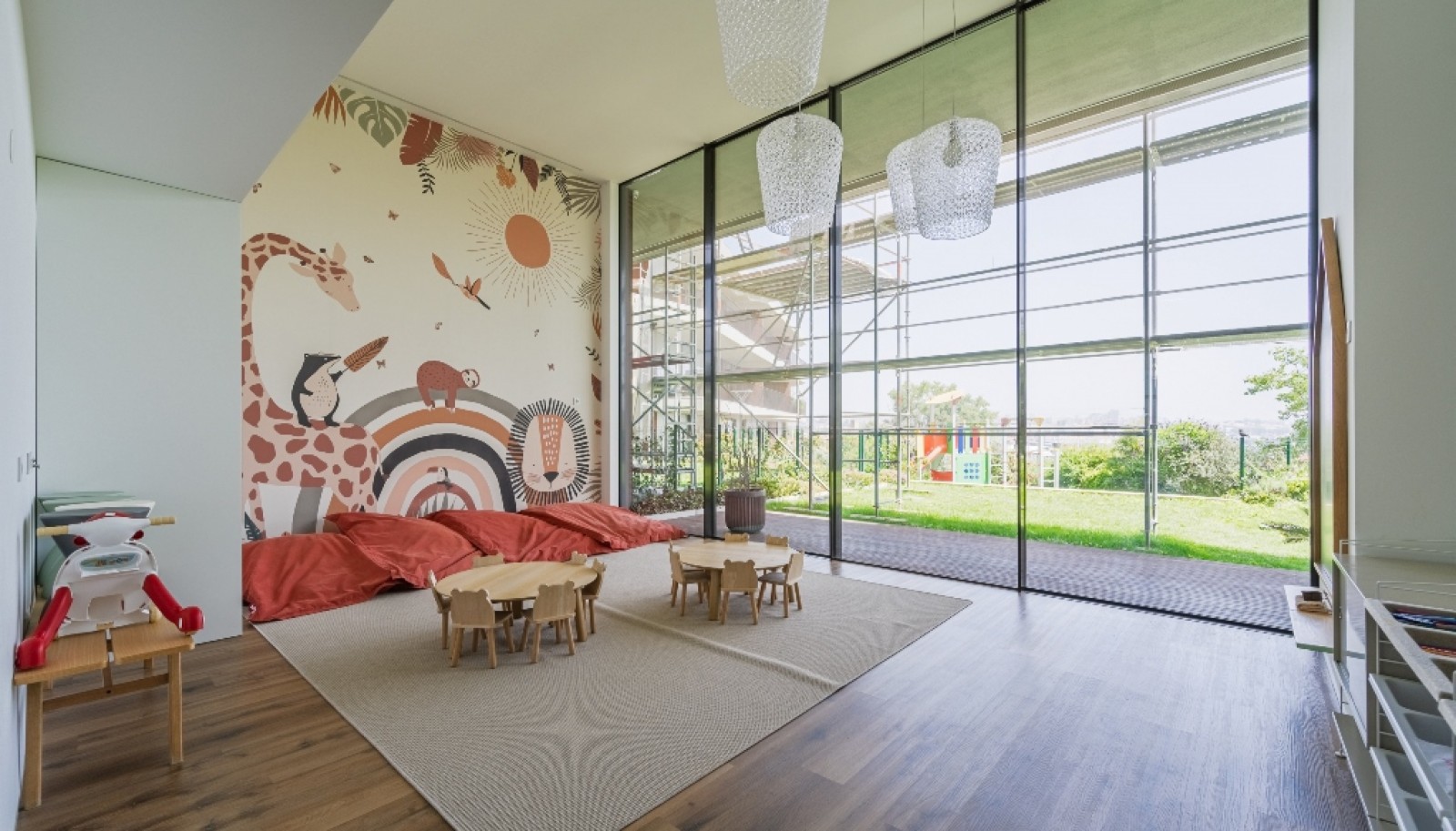 New 3 bedroom with balcony apartment in gated community, Gaia, Portugal_326020