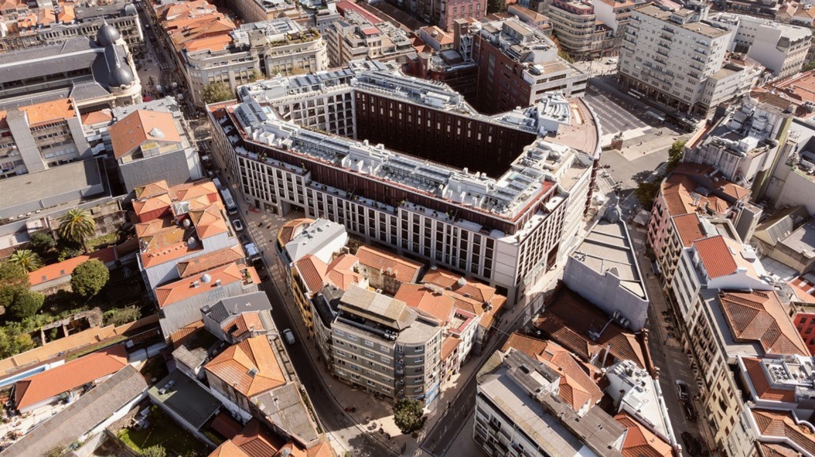 New Penthouse with pool and terrace, for sale, in the center of Porto, Portugal_326158