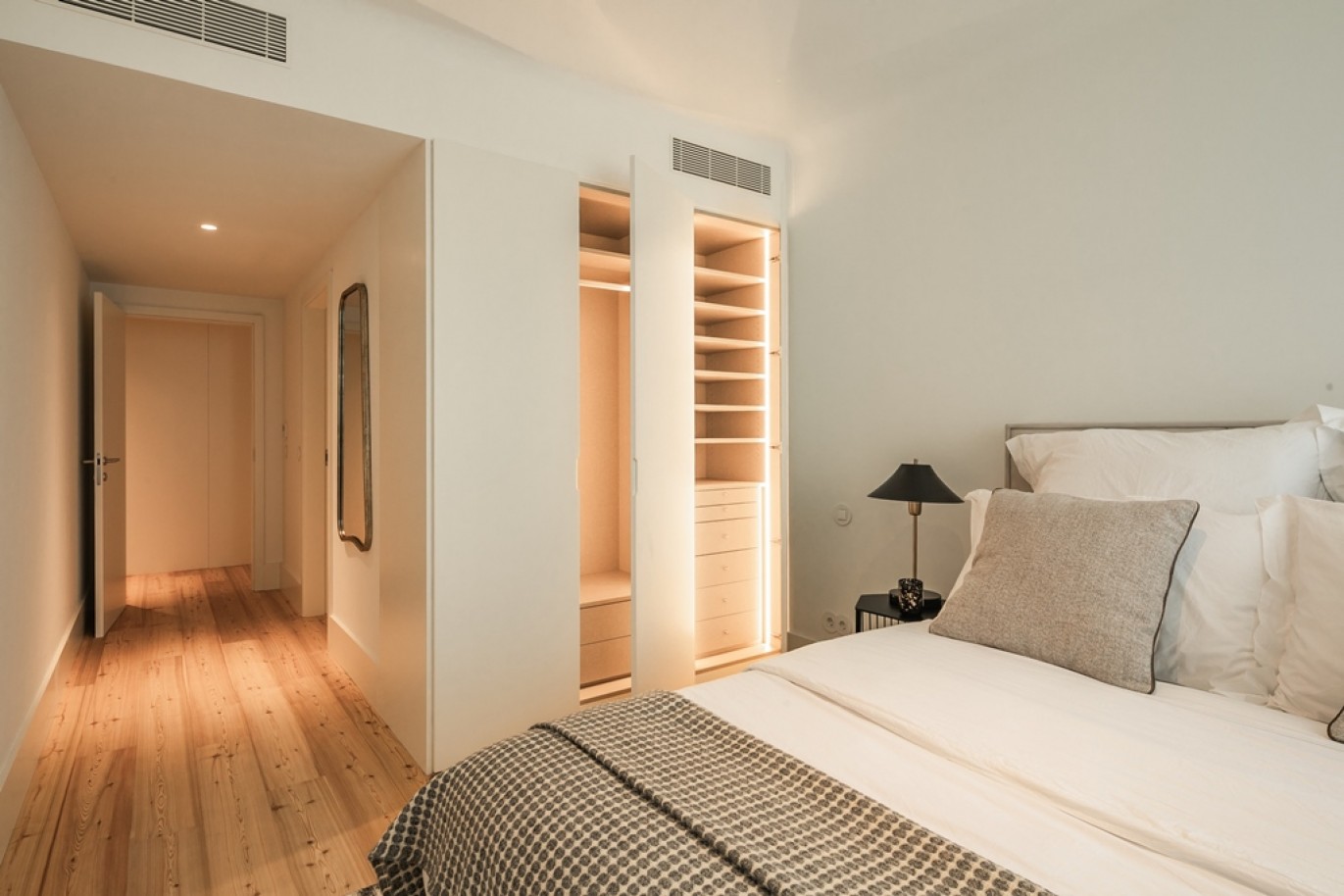 New Penthouse with pool and terrace, for sale, in the center of Porto, Portugal_326165