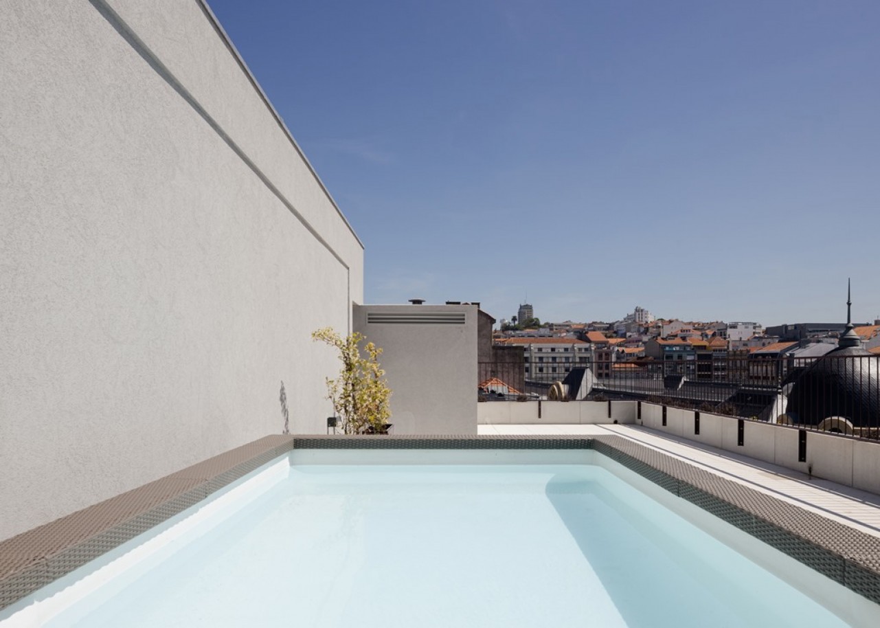 New Penthouse with pool and terrace, for sale, in the center of Porto, Portugal_326182
