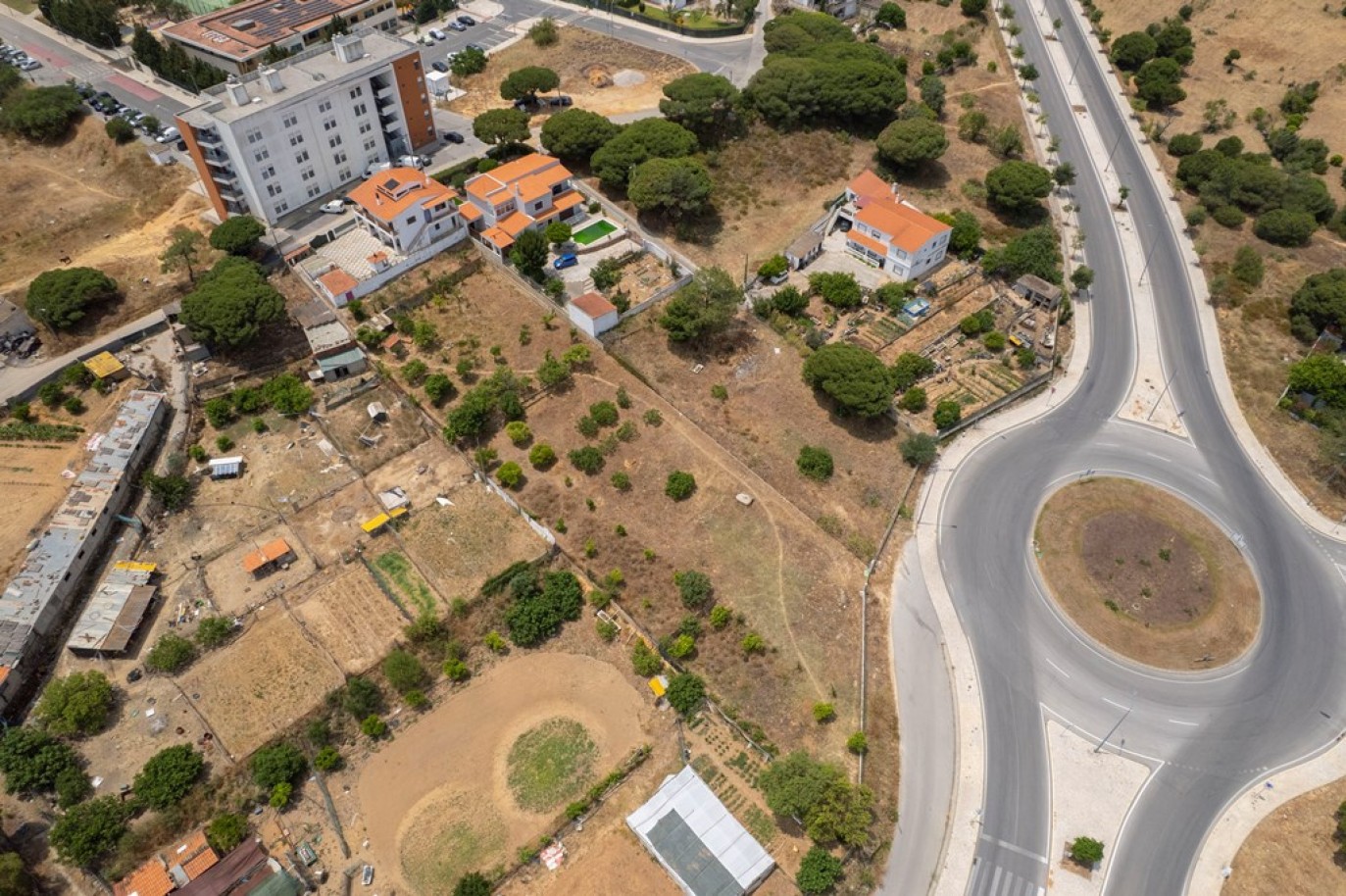 Mixed land for sale in Quarteira, Algarve, Portugal_326695